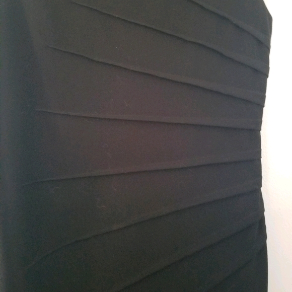 Calvin Klein black dress with flared side ruching - Picture 3 of 4